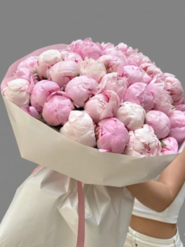 Premium Floral Design in Bodrum -  Bouquet of 51 Peonies