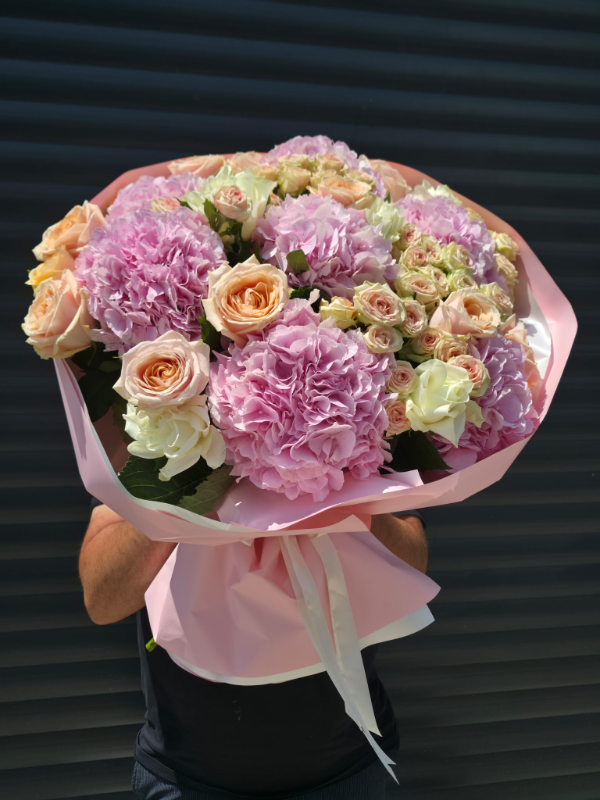 Send Flowers to Bodrum -  Pink Dream
