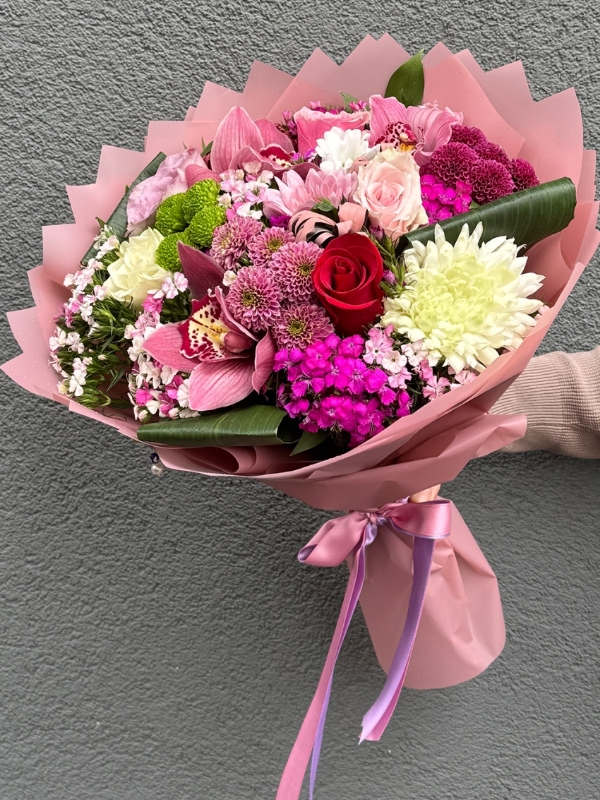  Bodrum Send Flowers - Bouquet of Colorful Flowers