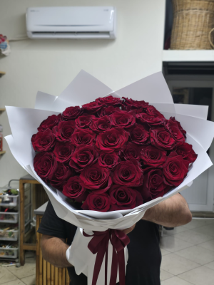 Luxury Flower Delivery in Bodrum - Rubra 35 Red Roses