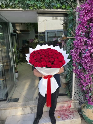 Premium Blumendesign in Bodrum - Der Rhythmus der Liebe 71 Rosenstrauß