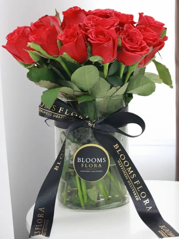  Bodrum Florists - Red Roses in a Vase